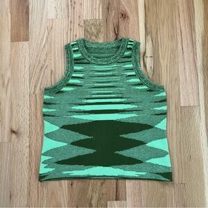 Knit crop sweater tank green geometric pattern
